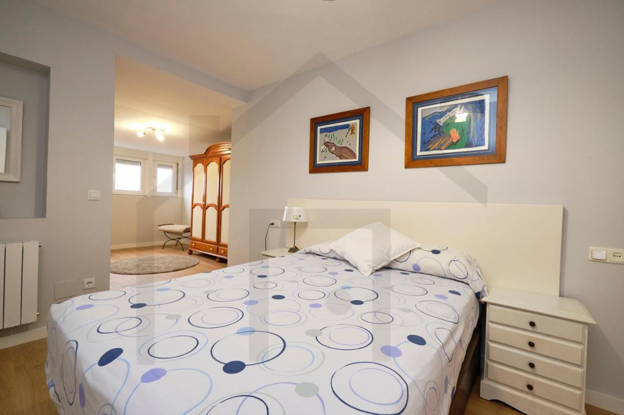 Espectacular Atico A Un Paso Del Centro De Gijon Bed and Breakfast Buitenkant foto