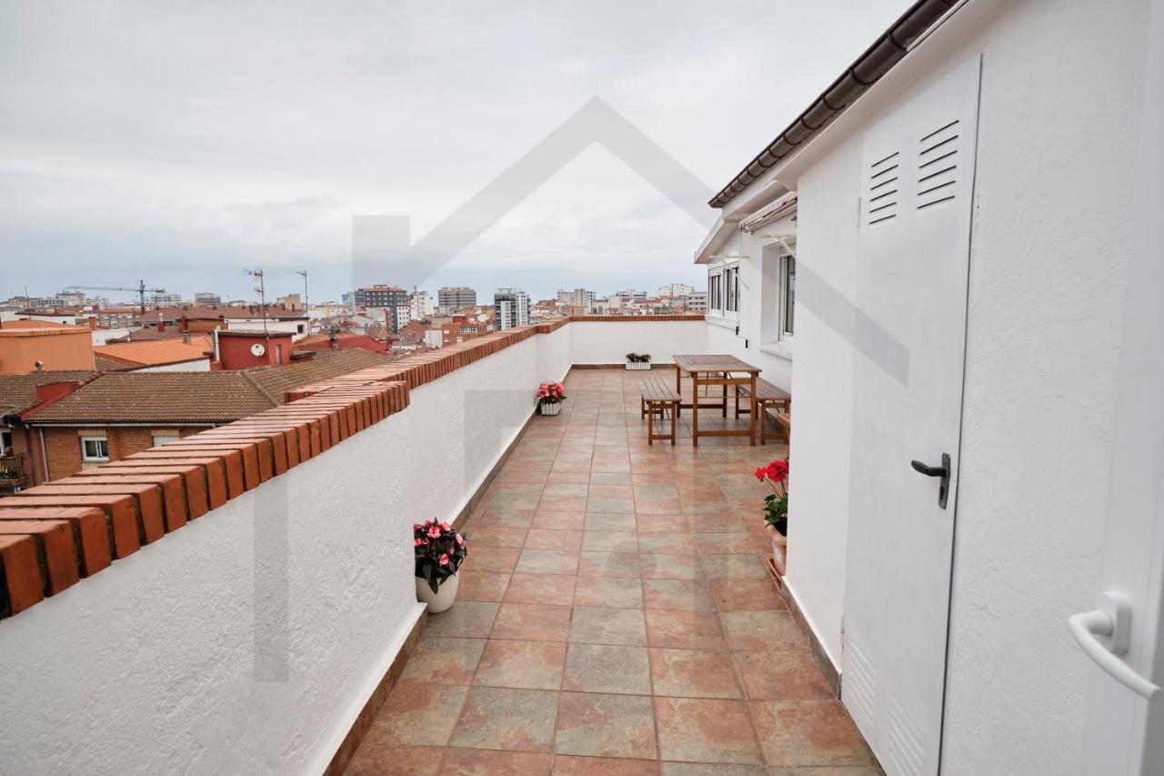 Espectacular Atico A Un Paso Del Centro De Gijon Bed and Breakfast Buitenkant foto